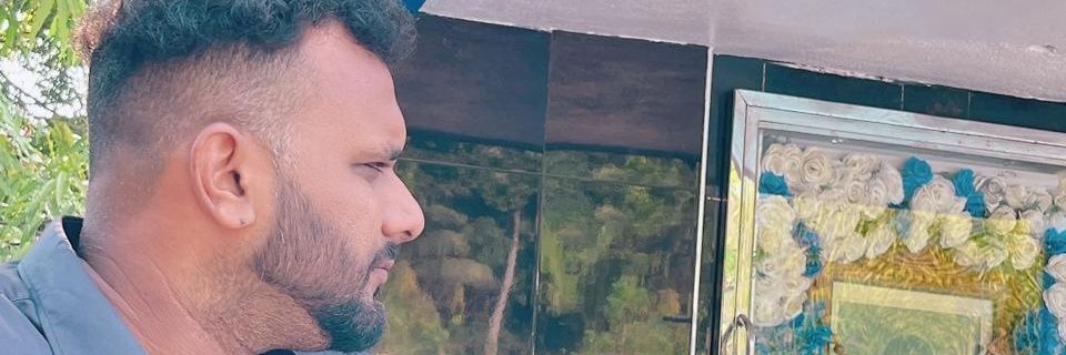 renicharls's profile banner image