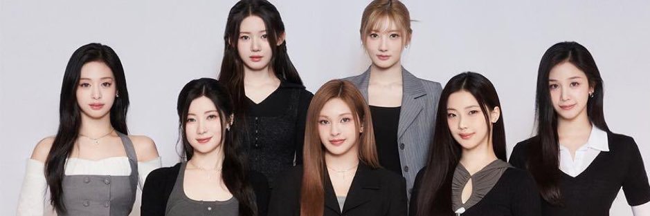 karentonogan's profile banner image