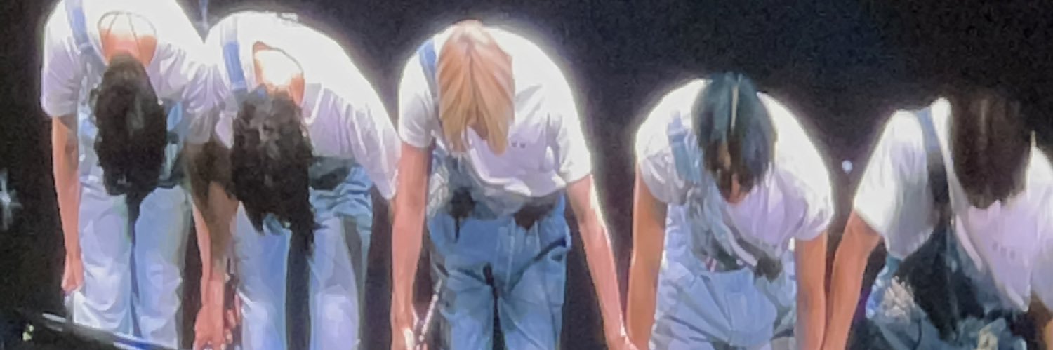 Valllerieee16's profile banner image