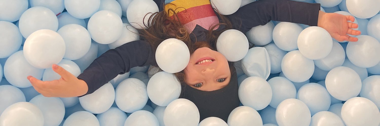 Fabiolaa✨ banner