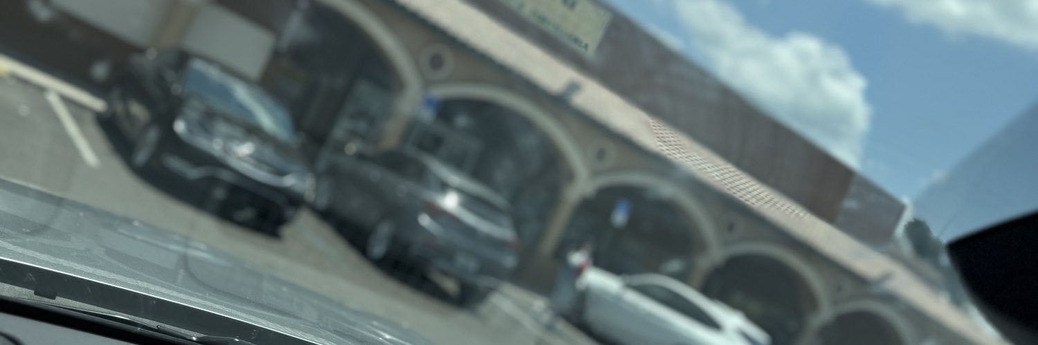 staysimple__'s profile banner image