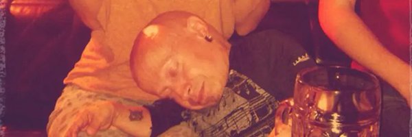 mini_hef Profile Banner