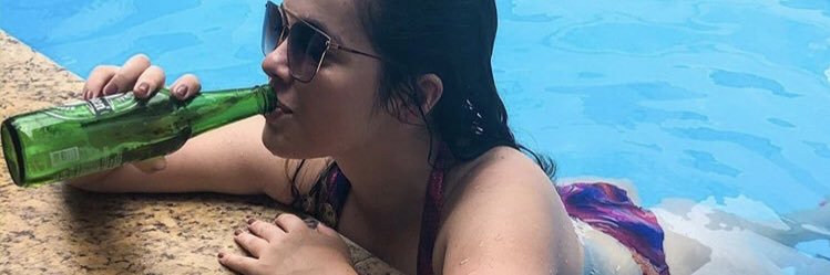 LarissaSwk's profile banner image