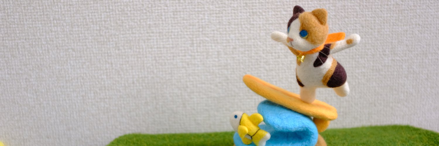g_feline's profile banner image