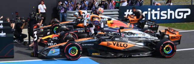 Clair Rook 🇺🇦🧡 banner