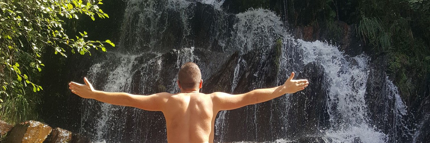 TarySuperstar's profile banner image