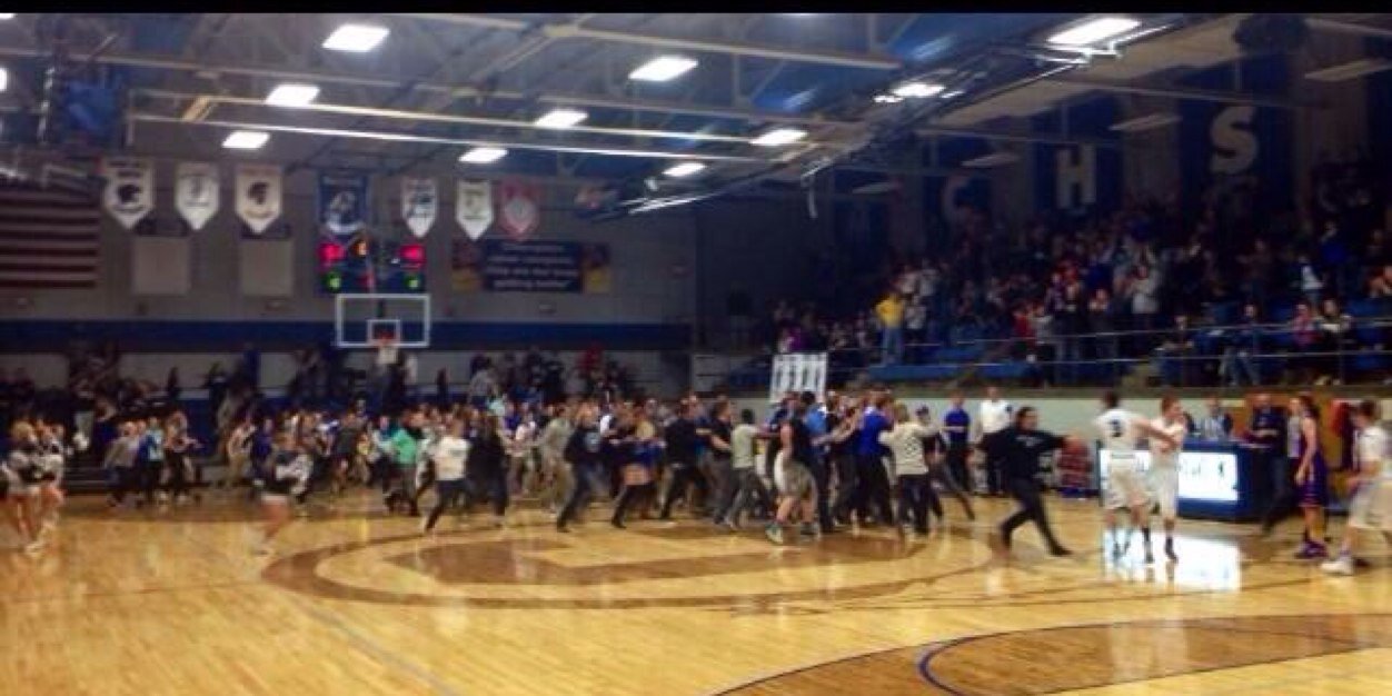 CHSLoudCrowd's profile banner image