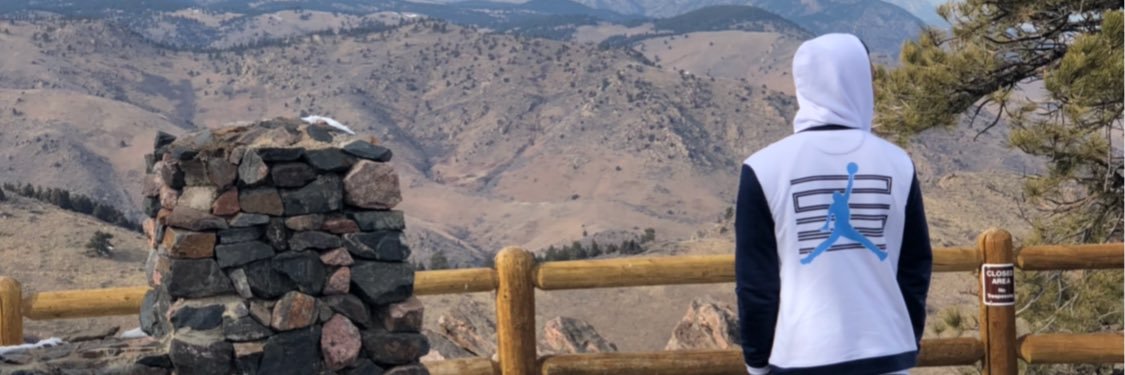 leandraivette's profile banner image