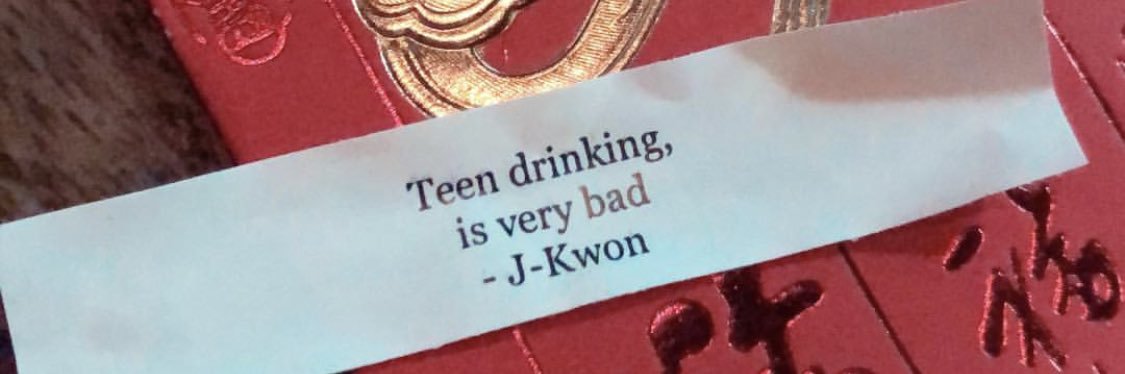 yominkim's profile banner image