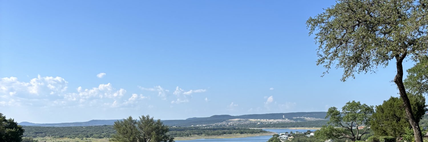 swanwithaq's profile banner image
