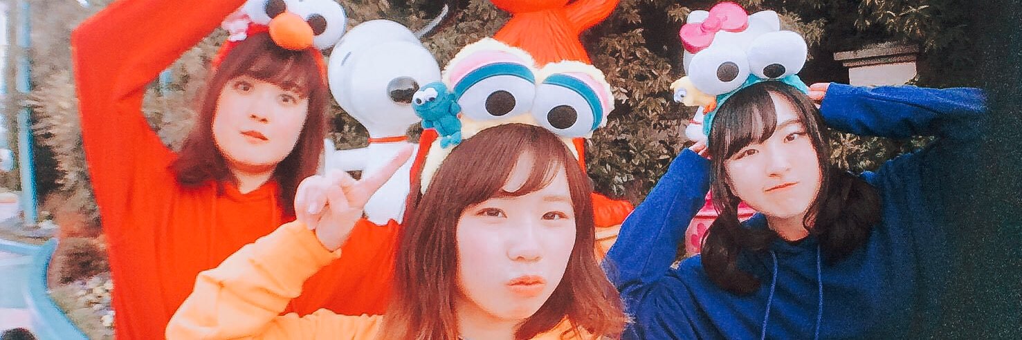 MonakaMoon's profile banner image