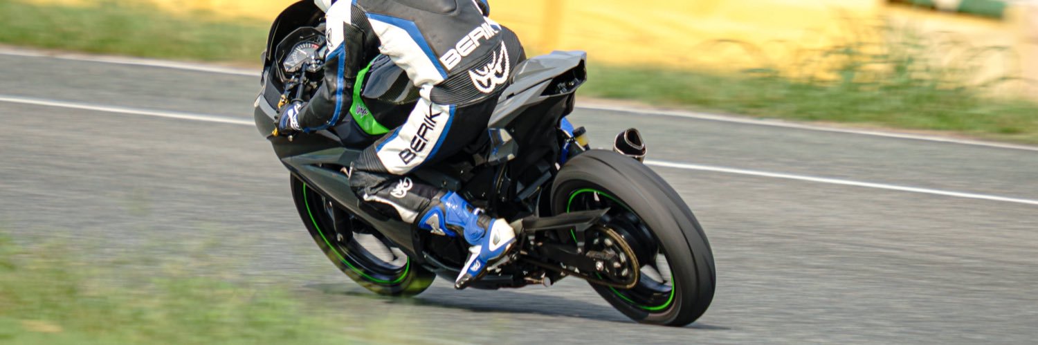 ヒロくん4号機(仮)🏍️ banner