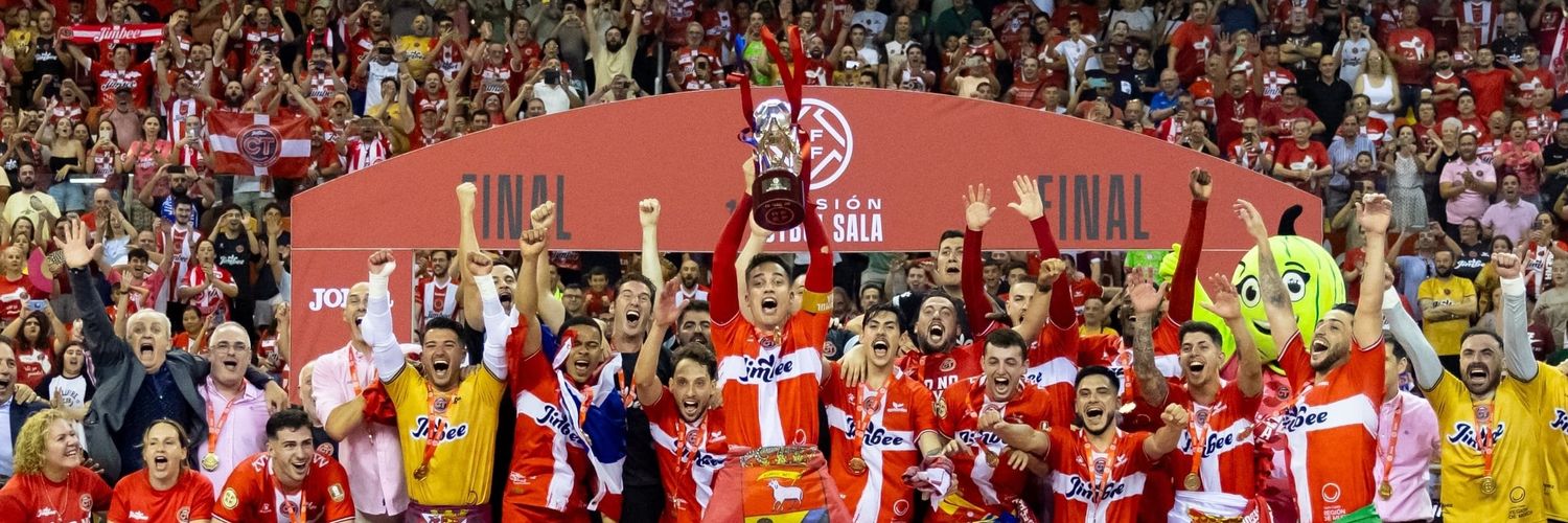 Angel🖤🤍💚 banner