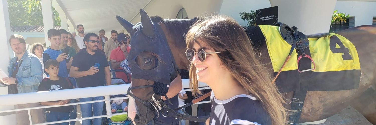 Carlota2307's profile banner image