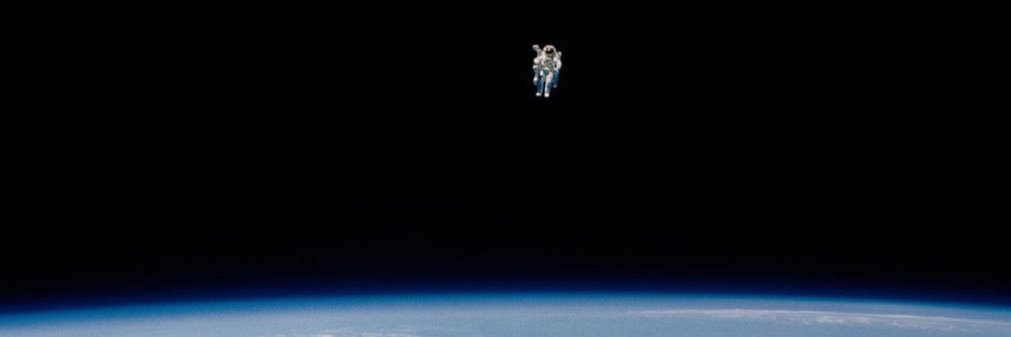 analyst_moon's profile banner image