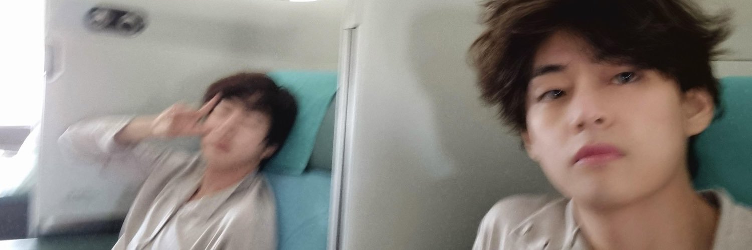 atmeelz's profile banner image