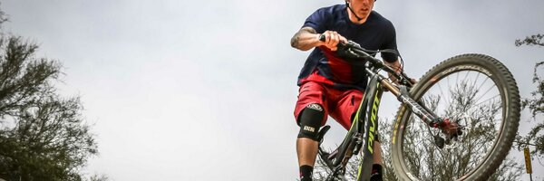 Yuroshek Profile Banner