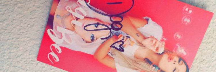 InesJacke's profile banner image