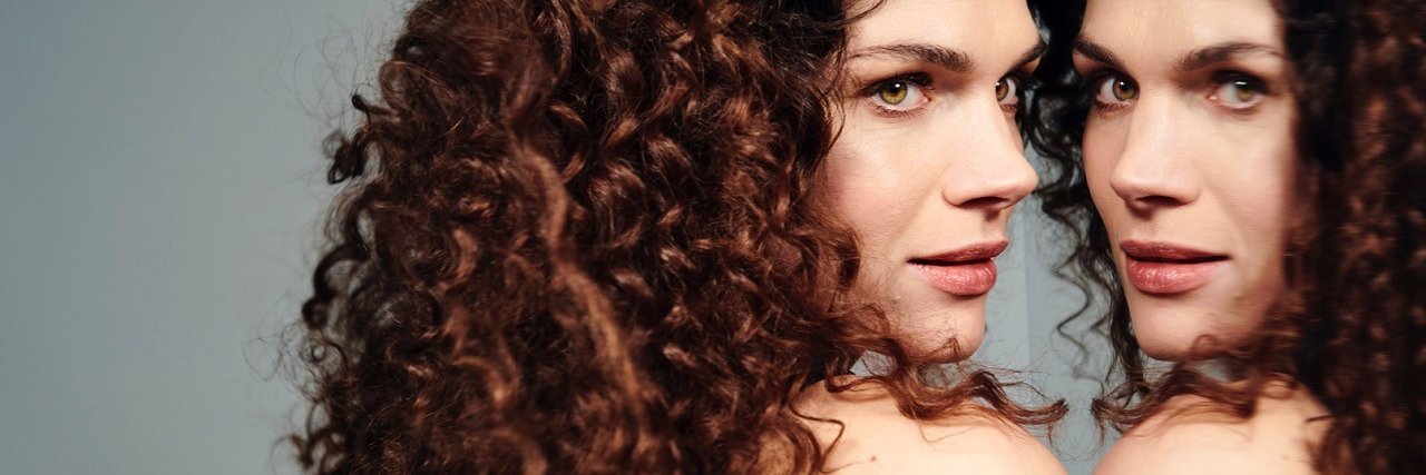 Anna Drijver banner