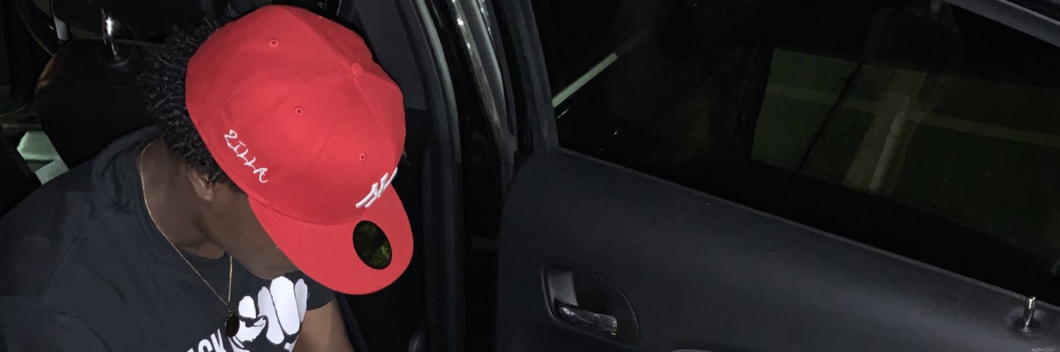 Zilla🥶⚜️ banner