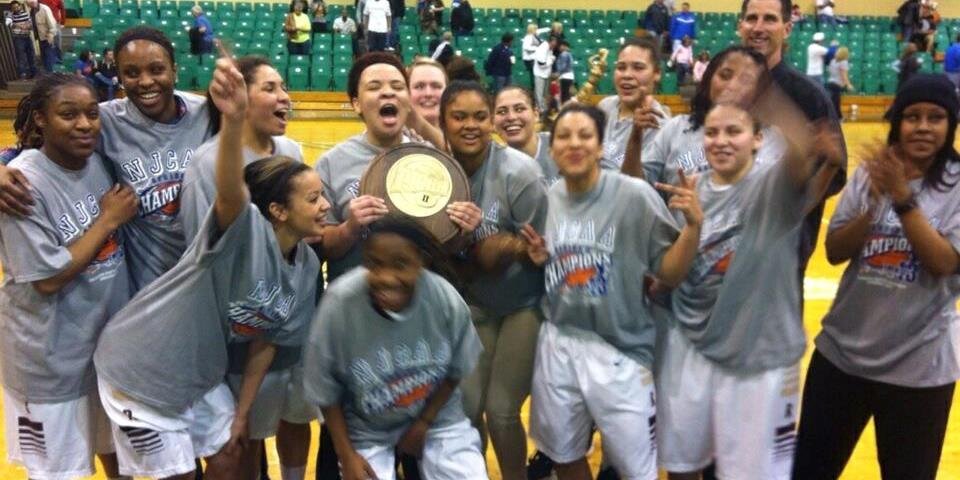 redlifewbb's profile banner image