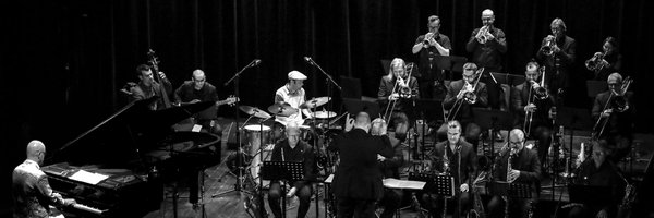 Veintrio Profile Banner