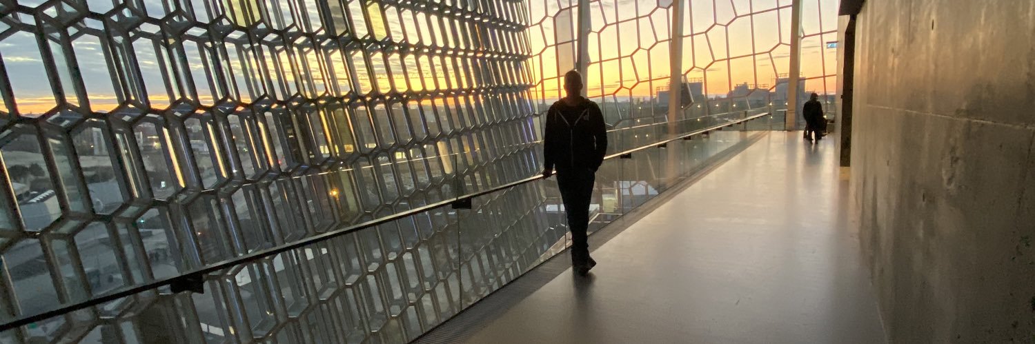 richnomad's profile banner image