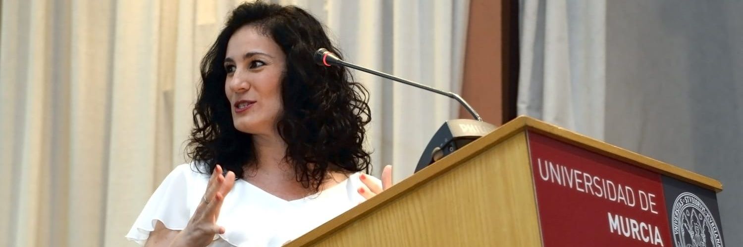 María Nieves Fluet banner