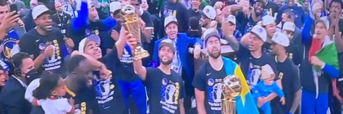 nikkoberg's profile banner image