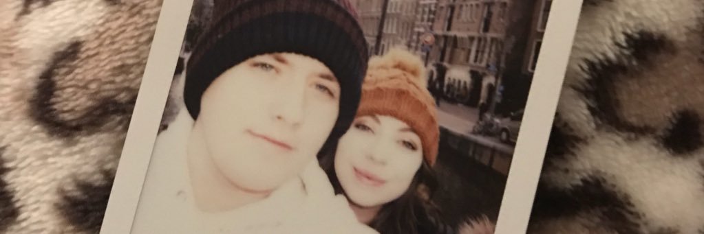 AmyRobertsX_'s profile banner image