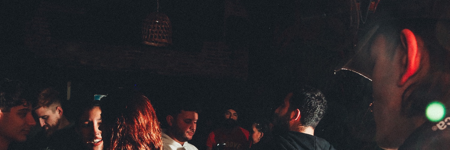 niveekkk's profile banner image