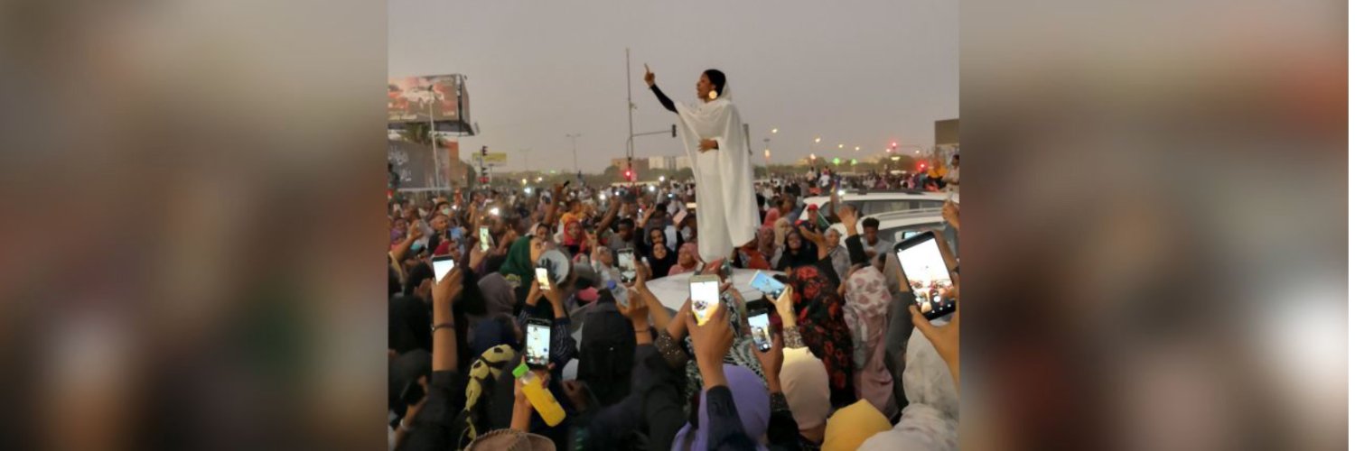 Amy K Mitchell banner