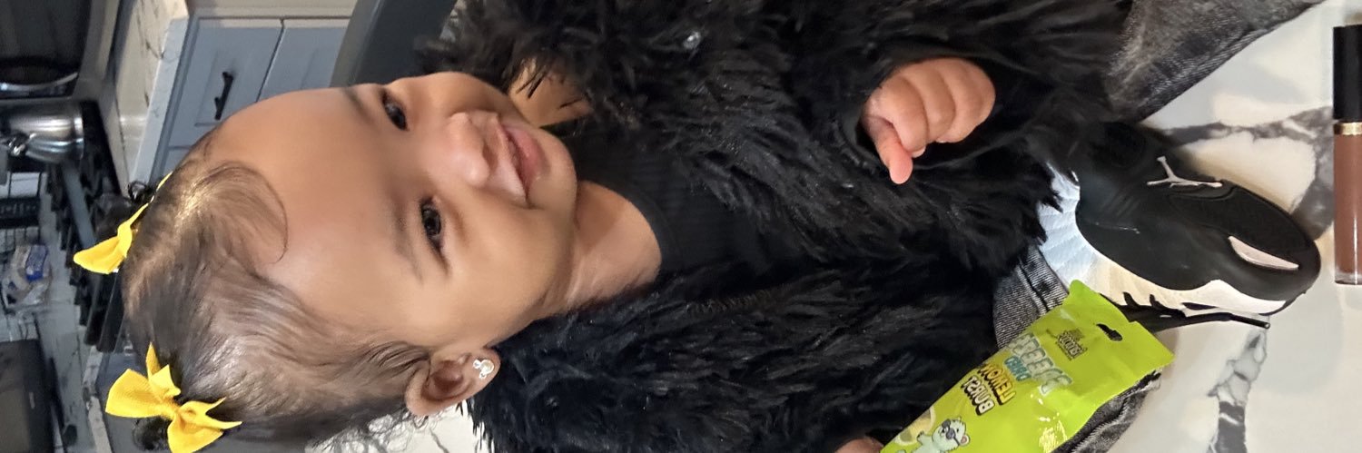 _leeshaaaa's profile banner image