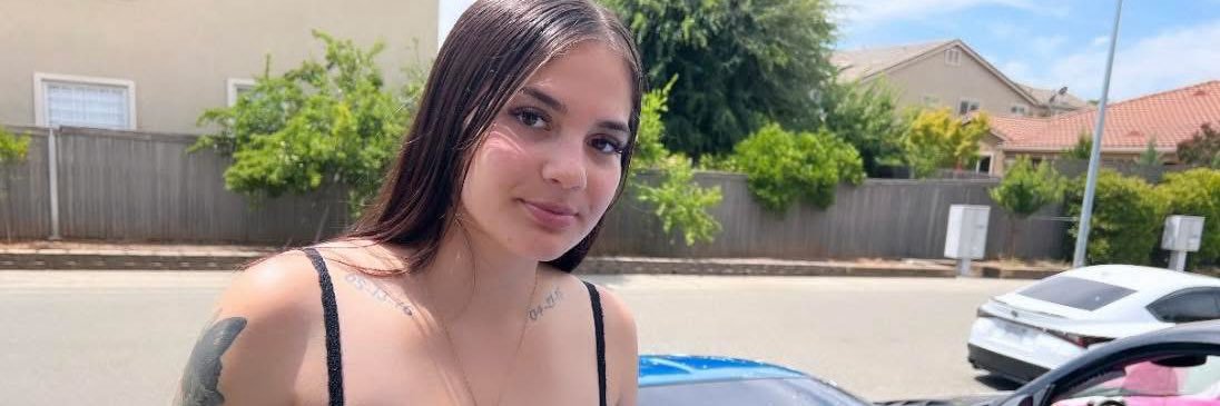 Alicesarah859's profile banner image