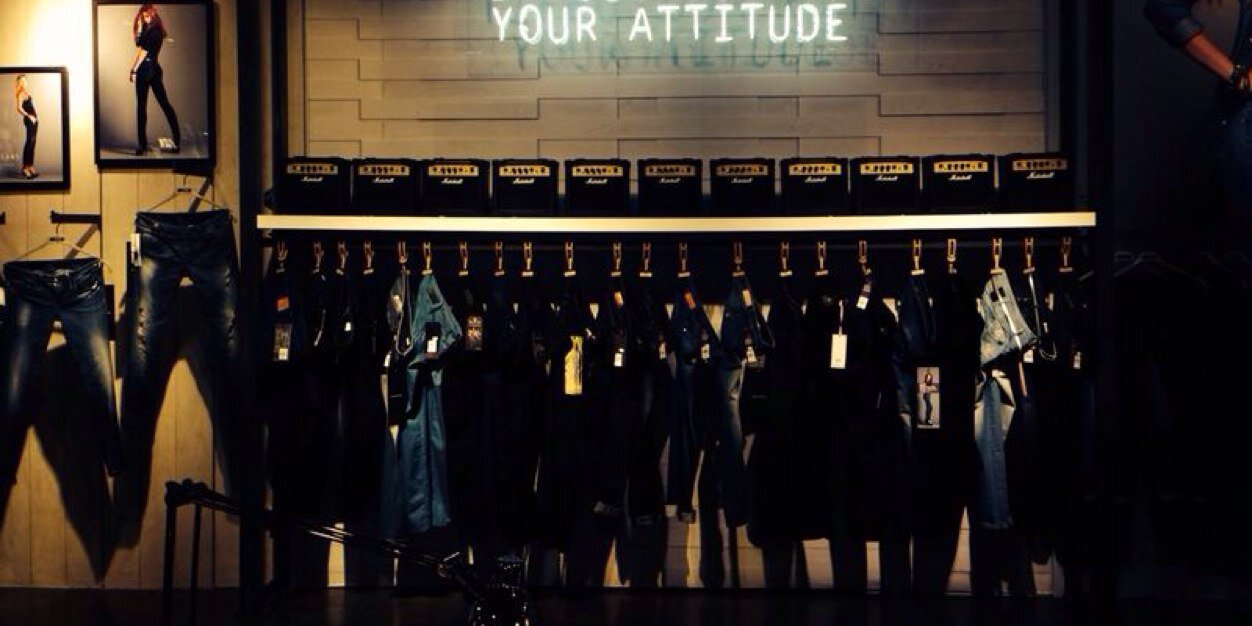 Acquissimo Showroom banner