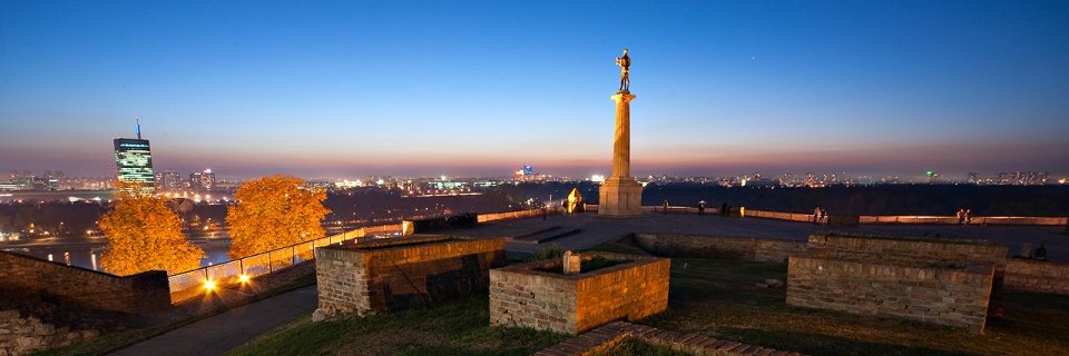 B.\TO 🇦🇺🇷🇸 banner