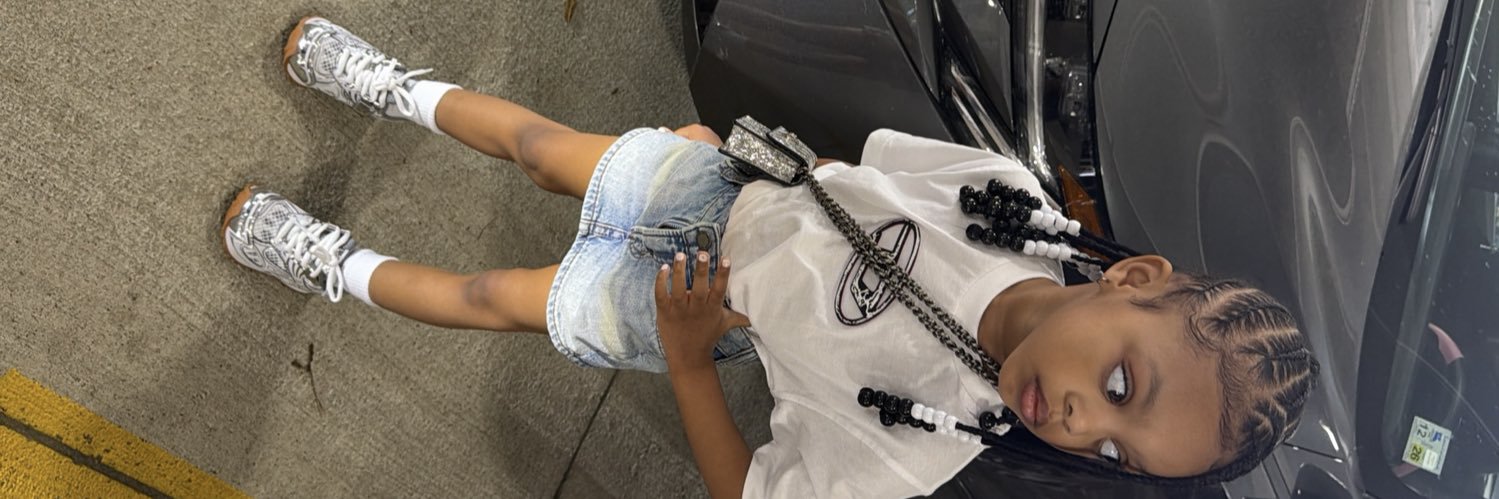 kkekee__'s profile banner image