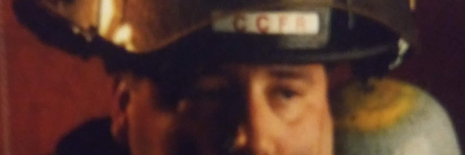 broken_medic❌🇺🇸🇺🇸 USAF Dad banner