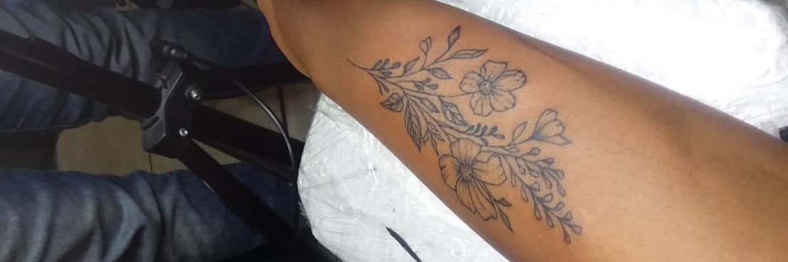 DollyChokoloane's profile banner image
