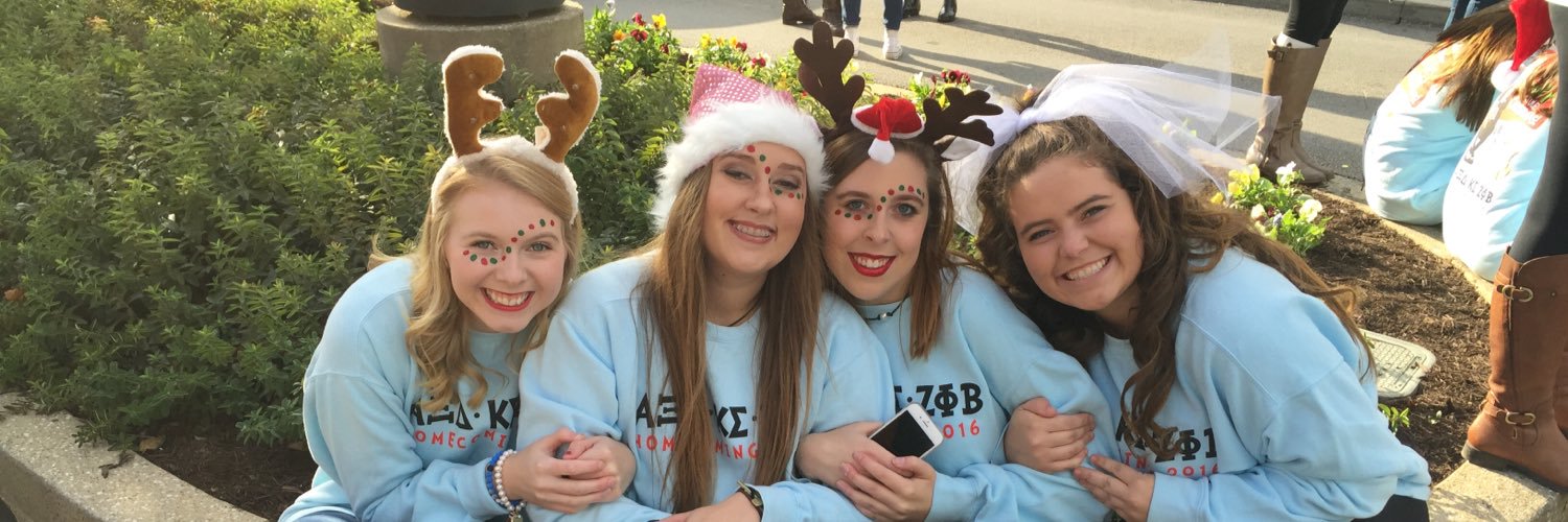 IzzyBella97's profile banner image