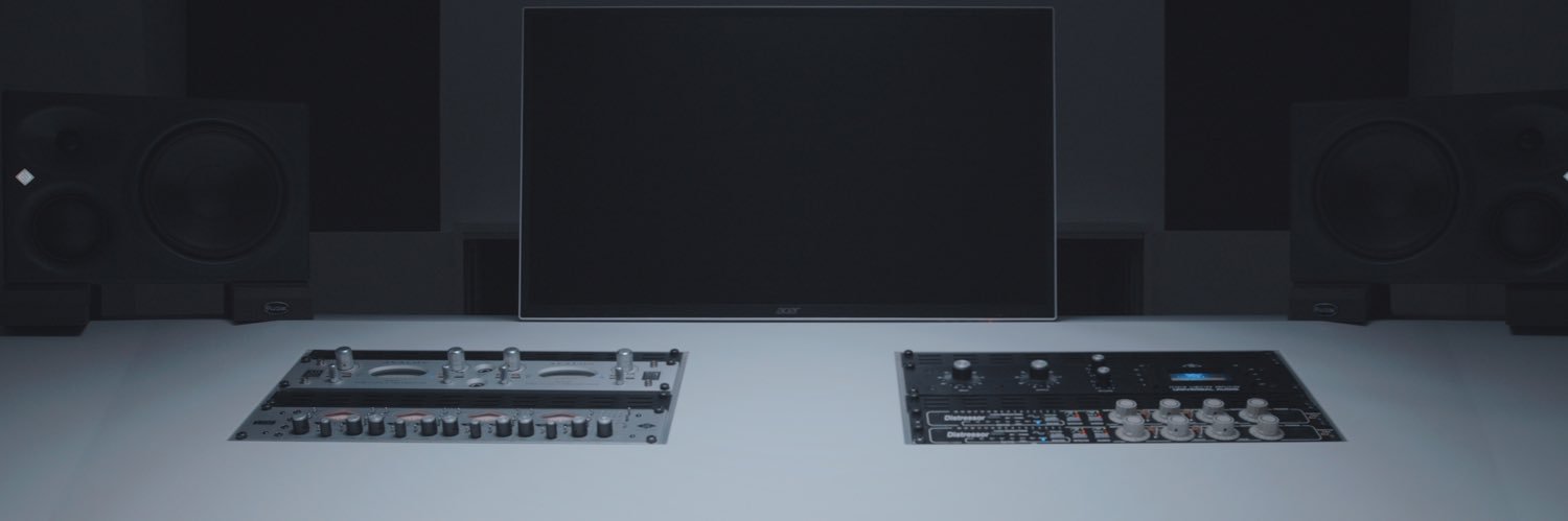 skyvanhoff's profile banner image