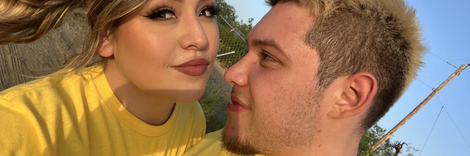 danielavzqq's profile banner image