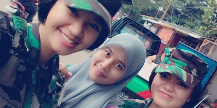 DINA_viani2's profile banner image