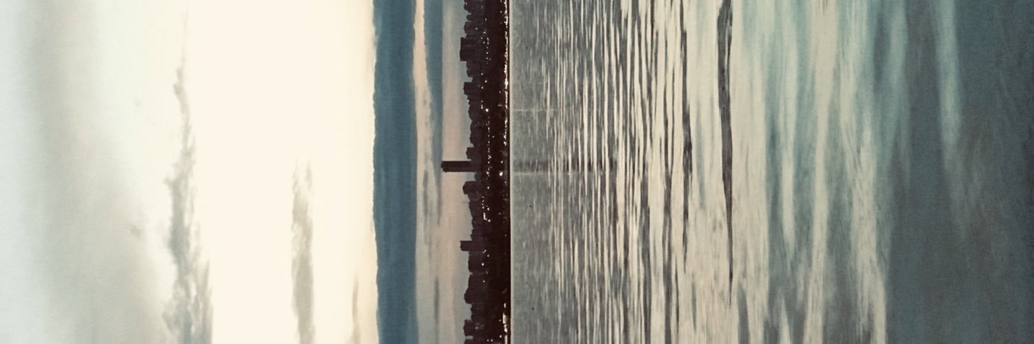 simayerenn's profile banner image