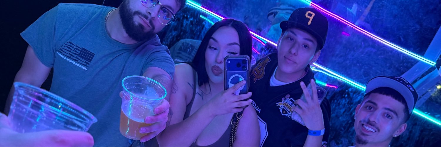 stefanyblingg's profile banner image