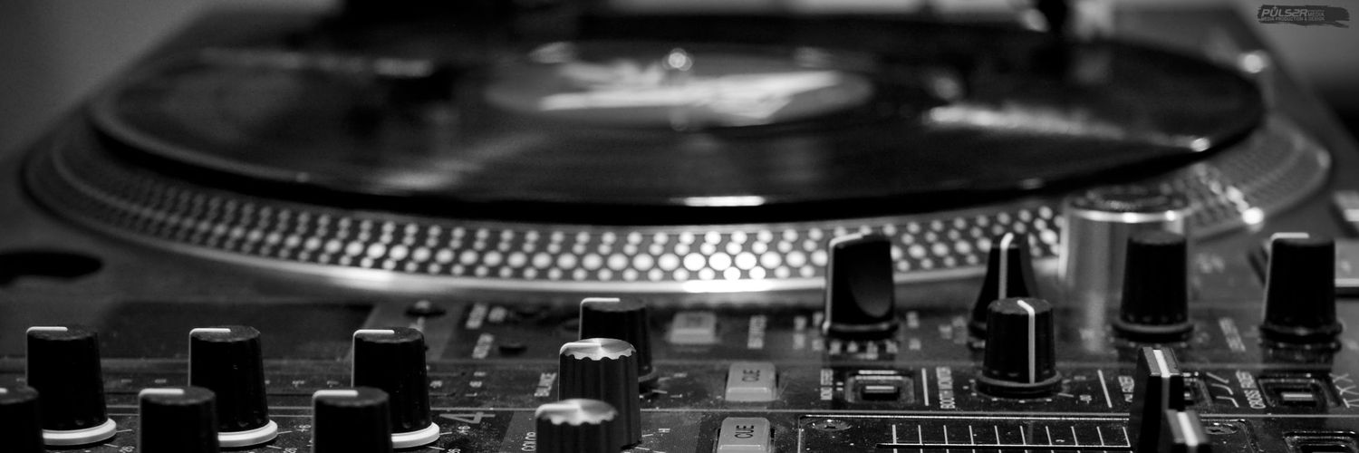 DjMikeRobertson's profile banner image