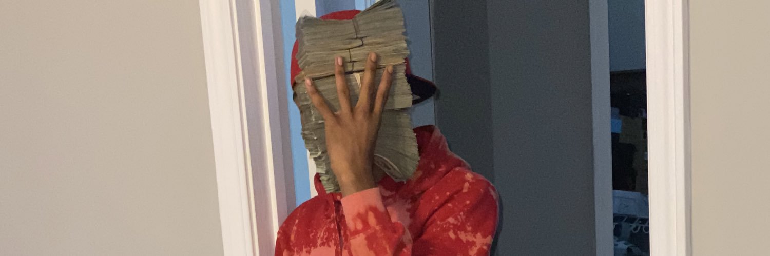💰💰💰's banner