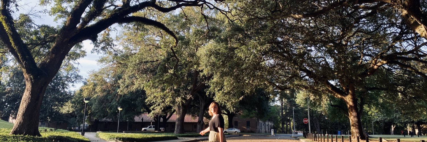 alyssagalloway_'s profile banner image