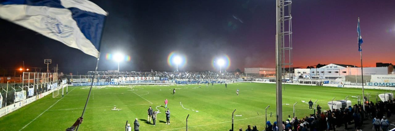 Newbery de Comodoro banner