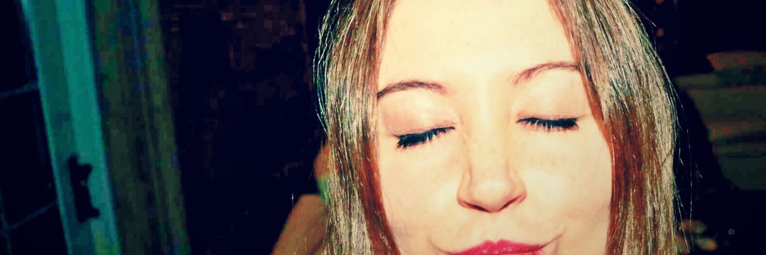 LauraMata97's profile banner image